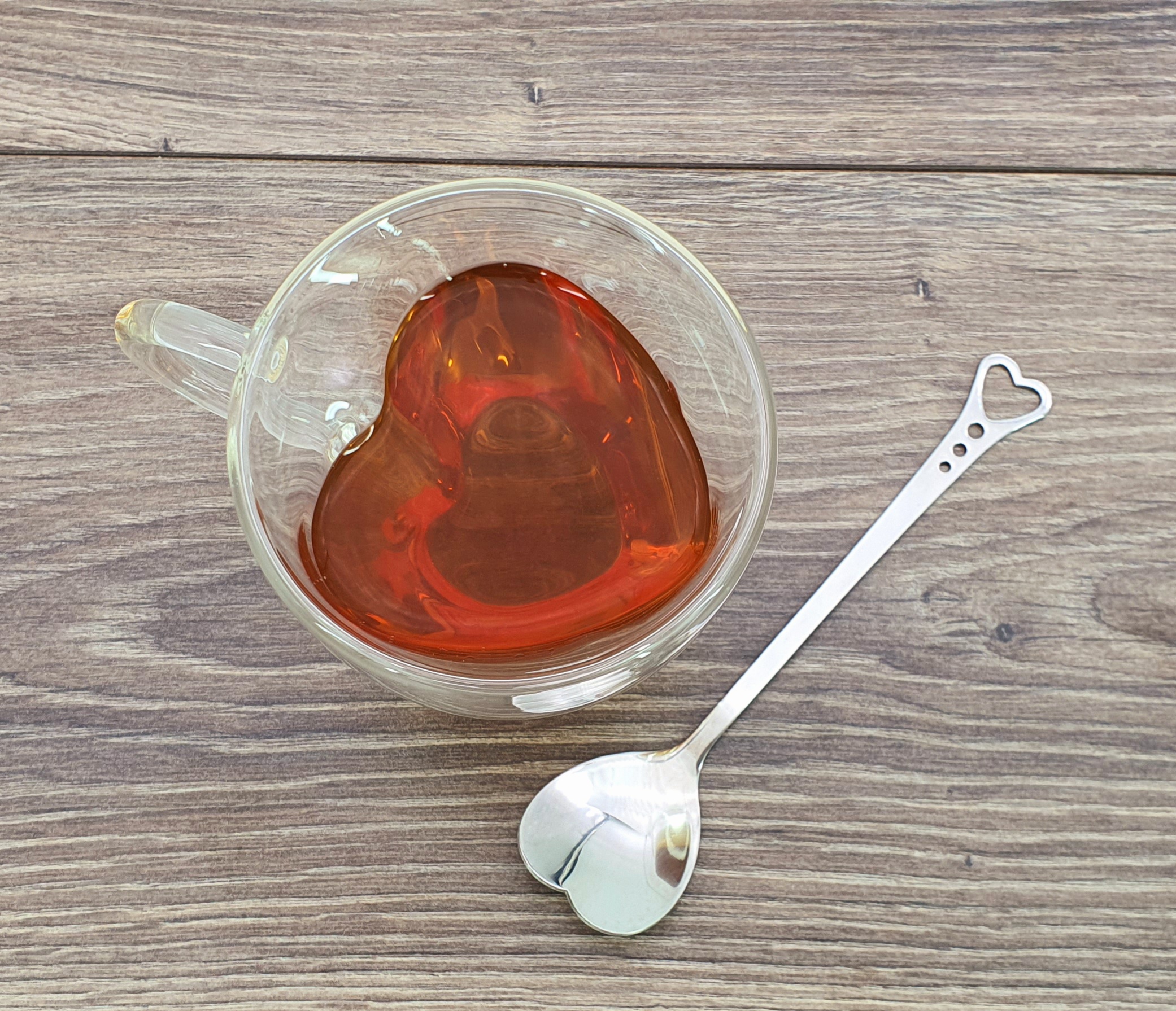 Набор чашка с двойными стенками (двойным дном) в форме сердца 240 мл и ложка сердце ML (HL240)