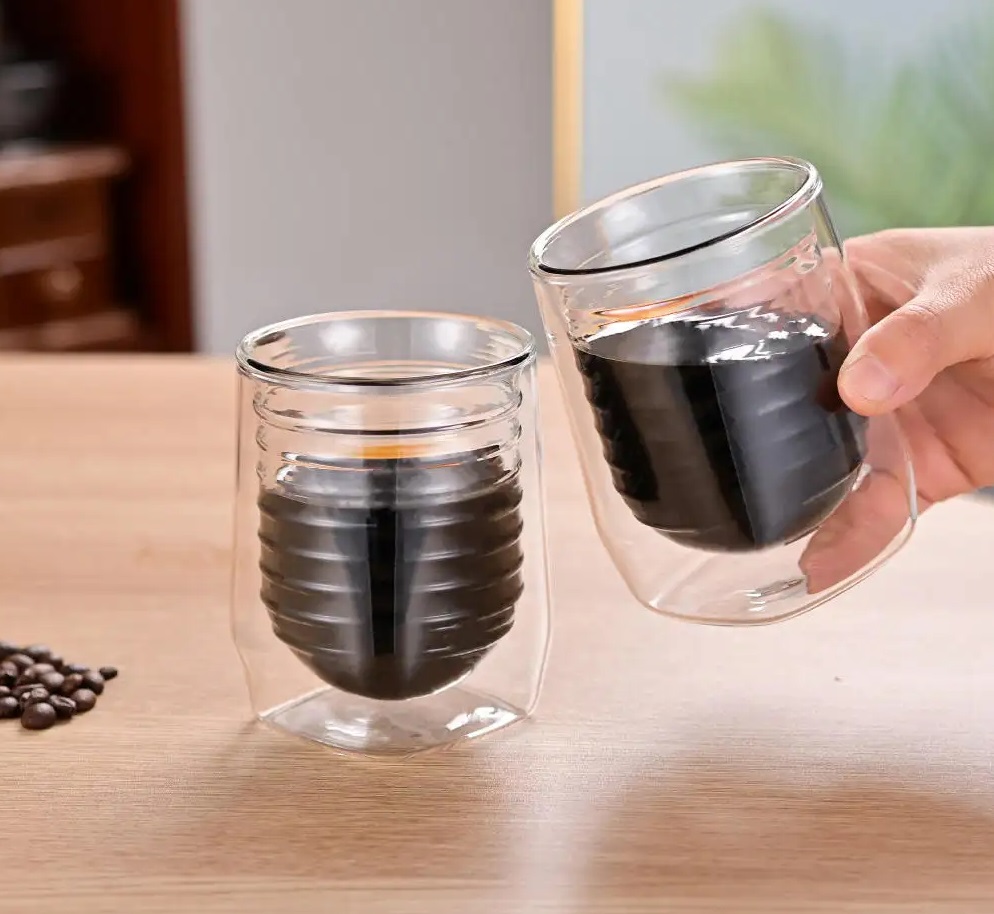 Набор стаканов 2 штуки из жаропрочного стекла с двойным дном 280 мл